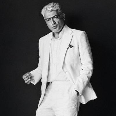 dhivagar_subash's profile picture. Indian 🇮🇳 | IT 👨🏻‍💻| Dhoni 😎| Movies Series 🎭 | Fan of good Human AK & @ManUtd | Stark Family | எண்ணம் போல் வாழ்கை 🙏🏻