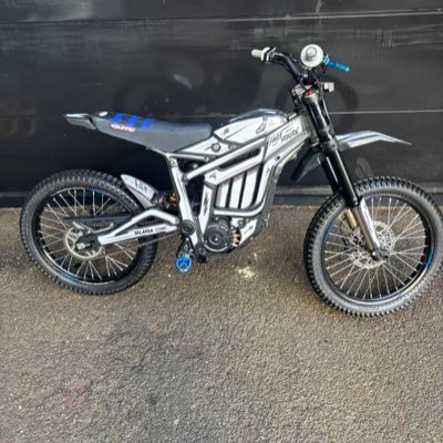 J2steps29's profile picture. 