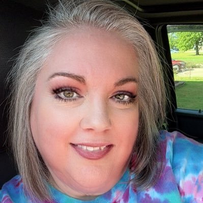 LenoraMB63's profile picture. Christian, Daughter, Sister, Cousin, Mother, Aunt, Great-Aunt, Nana, Retired Teacher, and Conservative Republican.