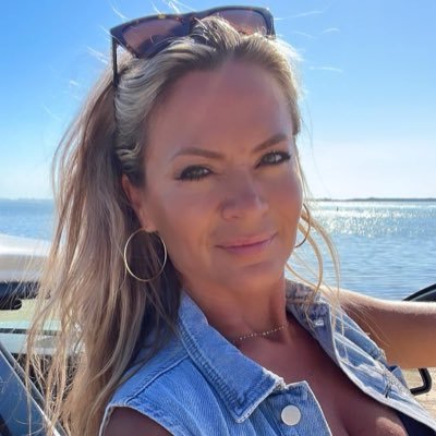 amyhwatson681's profile picture. ( Kids & Animals)