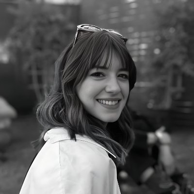 Hvarfheim_'s profile picture. 🍁