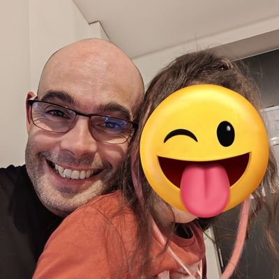 EsojiSotnass's profile picture. Hello c'est Sotnass, je vis entre le monde réel et la cité de Las Guegas.

Un endroit où il fait bon vivre, pour les amateurs de jeux vidéo.