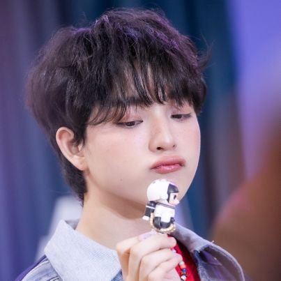 zoemkb's profile picture. 𝒐𝒏𝒆 𝒘𝒉𝒐 𝒊𝒔 𝒃𝒐𝒓𝒏 𝒘𝒊𝒕𝒉 𝒉𝒂𝒑𝒑𝒊𝒏𝒆𝒔𝒔 𝑴𝒂𝒙𝒌𝒚𝑩𝒂𝒔 🫶🏻 #6𝑪𝑶𝑫𝑬  ³•¹³•²⁰²⁵