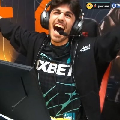 ozancelikk00's profile picture. 