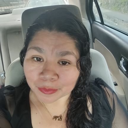 Chicsalv's profile picture. At all times, thanks God...☕❤☀️
No cualquiera te va a decir: Estudia, cuídate, yo te ayudo, ponle ganas, pórtate bien. Sea tu pareja, familia o un amigo.