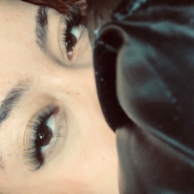 vi_dumondee's profile picture. 