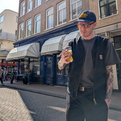 HarryNewitt7's profile picture. AVFC