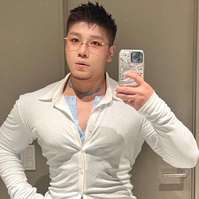 VipinG68612621's profile picture. 175/78/38,G 一期一会を大切にし 今を楽しむ ！ 映画やドライブ、甘い物、美味しい物も好き！温泉♨にも一緒に行きましょう。 落ち着いた飲みが好き🍻 歳上好き