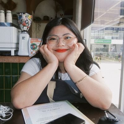 tweetsniangel's profile picture. getting by