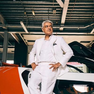 psichip's profile picture. i spot cats | God’s plan 👩‍🦯