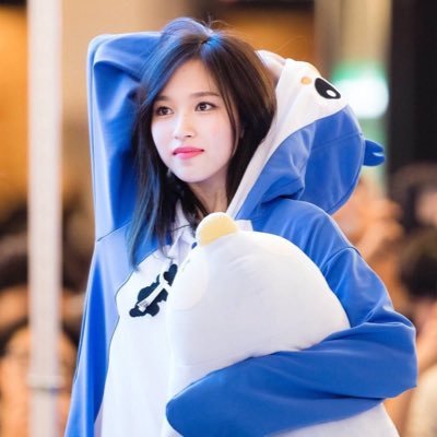 餅ゴリ自身あんま考えてなくてピンクでセクシーになりたいって一心だっ