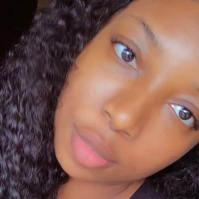 Adaeze01_'s profile picture. God’s own baby//foodie//Ada👑✌️//Family Oriented// https://t.co/bo2BmnTf5s Public Health,Master’s of Public Health .