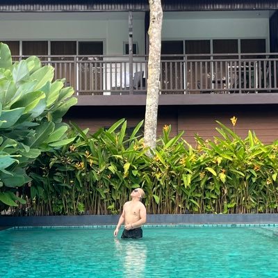 DkdenkeeKe's profile picture. 