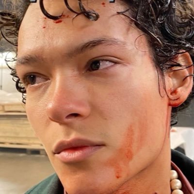 sunsafra's profile picture. blah blah blah