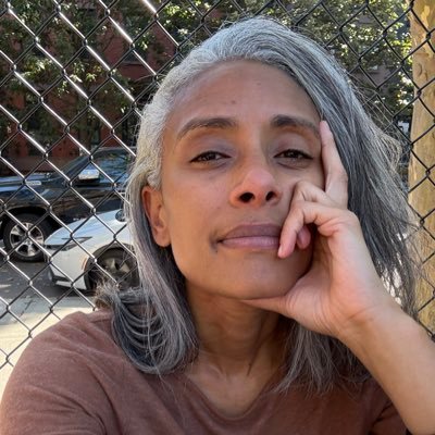 vixmarin's profile picture. mom & writer & doula