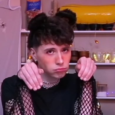 jawbreakersos's profile picture. *ੈ✩‧₊˚༺☆༻*ੈ✩‧₊˚ dnp, 5sos, harry, 1d whatever im hyper fixated on