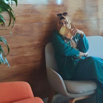 zar30233's profile picture. I share about, Blessings, Well-being,Nature, Food, Love, Peace, cats, and Beauty ❤️