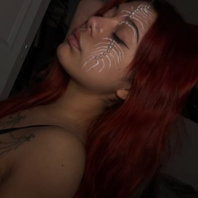 str8upw4ck's profile picture. #geeked 🧟‍♀️