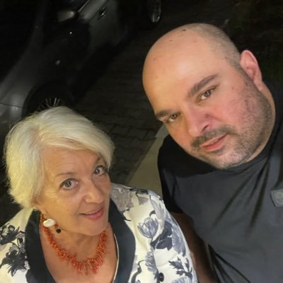 annamariaguarda's profile picture. Siciliana Liceo Classico Scienze Politiche Renziana Riformista ItaliaViva RenewEurope, mamma di Corrado e Jacopo nonna di Giorgio e Greta Anna