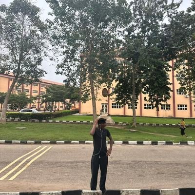 Muhammadk21_'s profile picture. idk mehn I just love basketball 
#funnyguysdoitbetter
That's about it 🚶