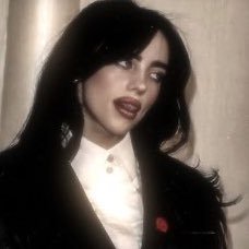 visbich's profile picture. Khaleesi and Amber ❤️ 🕊️ 🐶