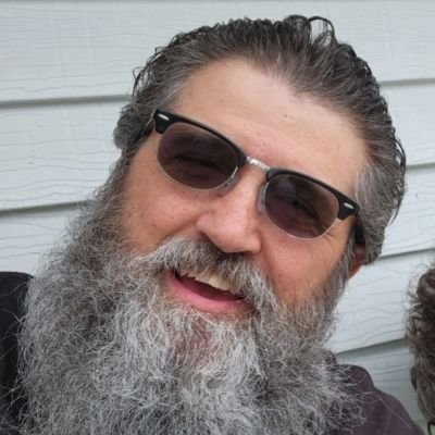 HulaBob57's profile picture. Hardworking dedicated guy looking to make new friends and a FWB Friend With Benefits.