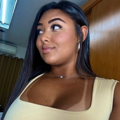 bxxlua's profile picture. єℓα é ρσνãσ, єℓα é мєισ ¢σмρℓι¢α, иα∂α q υмα вσα ¢иνѕ иãσ яєѕσℓνα. єℓα ρєя∂σα, мαѕ ñ єѕqυє¢є. ѕєиѕινєℓ є αℓєgяє. fαz ∂є тυ∂σ ρєℓσ ρяóχιмσ ❤️