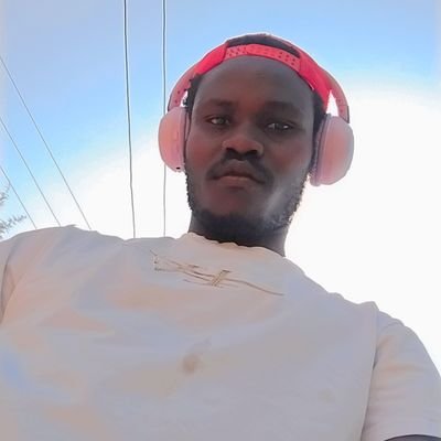 saragie_mambet's profile picture. 