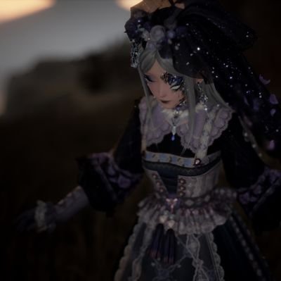 comfortcske's profile picture. anime & chill?