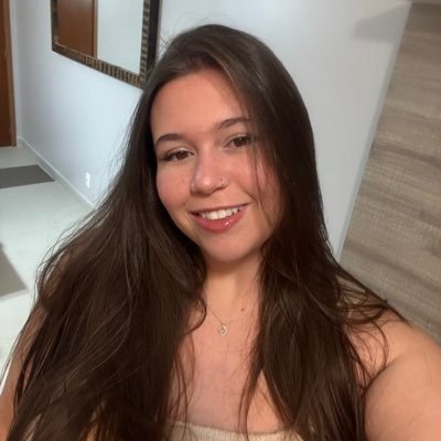 ohmykitten's profile picture. now there’s poetry in every moment