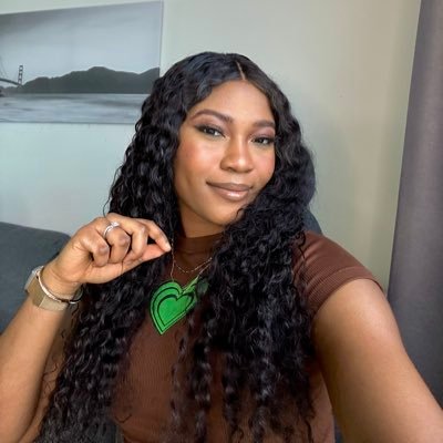 TinuolaAbdul's profile picture. Pharmacist, Mom ❤️ • 📍🇨🇦 • Wellness & Lifestyle creator •