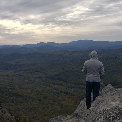 slwhndsqckgns's profile picture. life is strange, so am I 😌 | World Ender #LH | DMB 4 Life |#NEPats | #NHLBruins | @RedSox