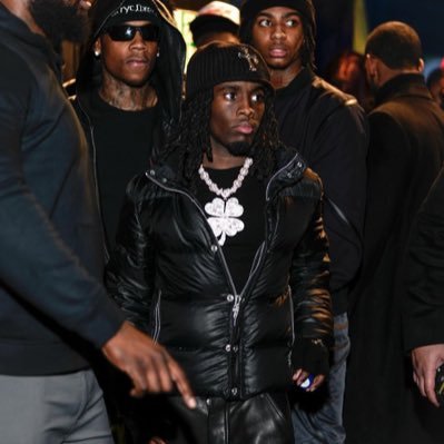 StreamersEra's profile picture. Accurate & Reliable Updates For Everything on AMP⚡️🗞️ | Stream Clips, Media & Updates❕| Not Impersonating Anyone. powered by @rainbetcom