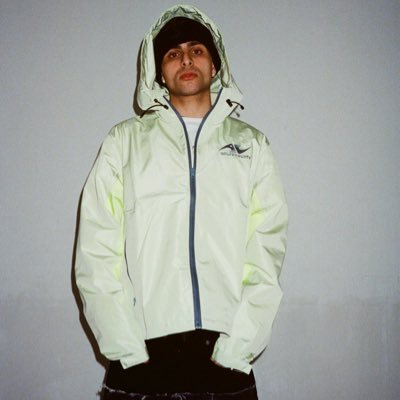 ddebs24's profile picture. Wardrobe Stylist • 🇱🇧 • @debs_usa