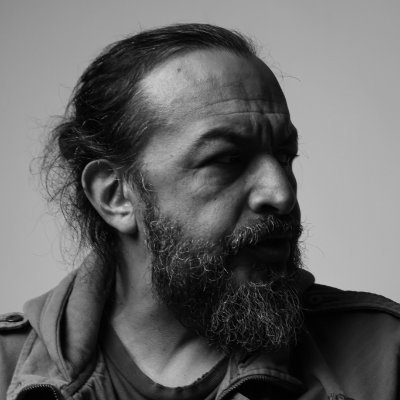 juanparesiste's profile picture. 'Los lentes son para el sol y para la gente que me da asco'.
Noticias,agenda geopolítica, pensares y poco más.