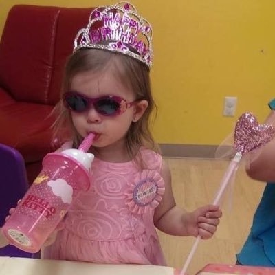 flowdeys's profile picture. haters mad, cz im a cuttie girl🫦