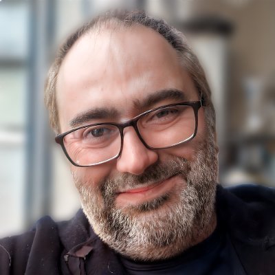 jvalmeida's profile picture. repórter, autor, produtor