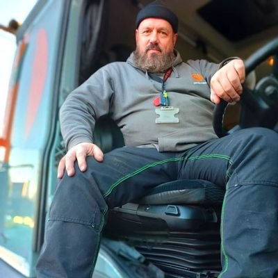 ethanclarrke's profile picture. 💙 Brighton born, Albion proud ⚪ | Sharing updates, match energy & Seagull spirit daily 🔥 #BHAFC