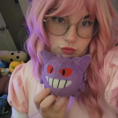 spoookymelon's profile picture. 4'11 autumn & horror queen singer/photographer/streamer powered by @gfuelenergy use code SPOOOKY at checkout for 20% off
✉️ sunflowerqueen6593@gmail.com