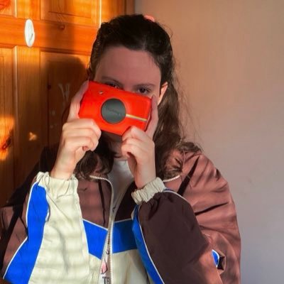 aoifemasters16's profile picture. Just Here for a laugh #actuallyautistic