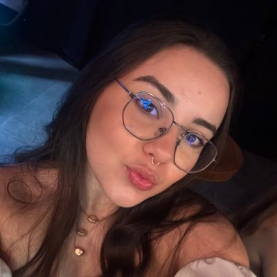 JliaRodriguesC6's profile picture. we'll be alright