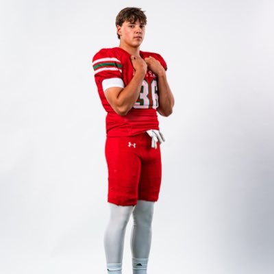 buckhanan_grady's profile picture. 5’10 190 | RB | Minot State | 3.7 gpa | 970-765-1014