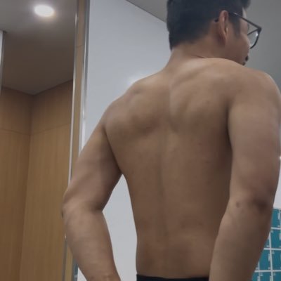 bungojeumpa_'s profile picture. 25 and fabulous.