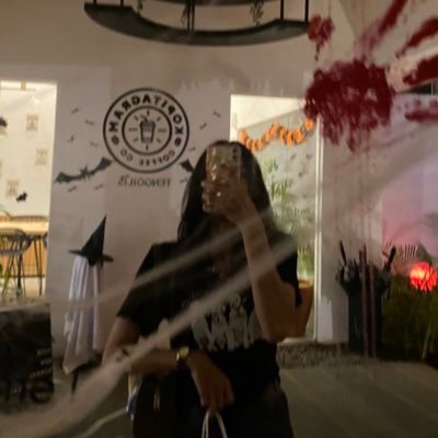 FMoontotheocean's profile picture. 