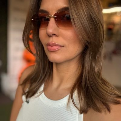 Dafneconefe's profile picture. No me molesta que me digan señora porque lo soy / ♥️🐶Doglover, prefiero animales sobre personas / No soporto la falsa austeridad republicana