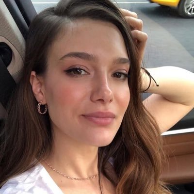 EtelvinaR69495's profile picture. Economista