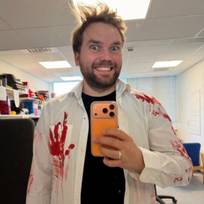 Vetlez's profile picture. Father of two(+1) ❤️ Vocational electro teacher  ⚡️