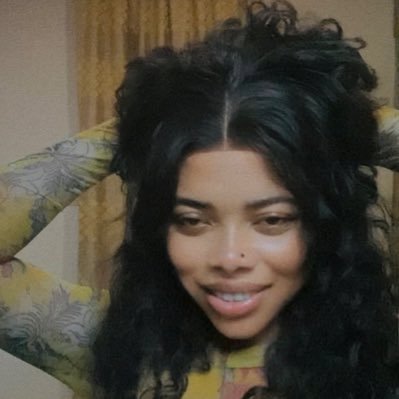 Ajumadey4u's profile picture. your wall-frame plug 🖼️ || Wizkid fc || pls follow me ifb fast ⚡️