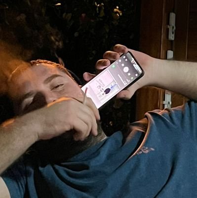 erencapo's profile picture. artik ilham perileri bana da gorunsun  🇧🇬