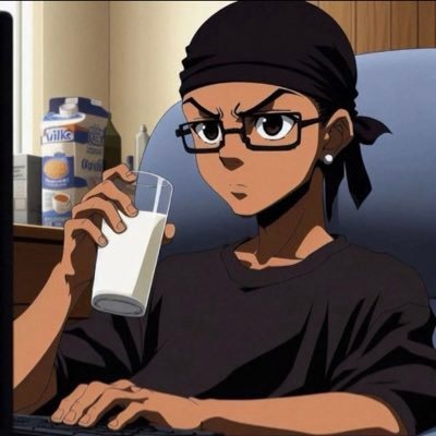 paulinelord276's profile picture. 